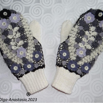 Finger mittens with Irish lace