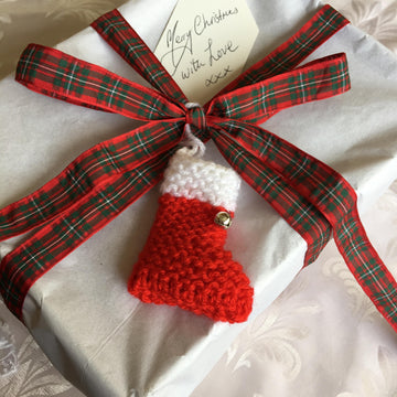 Easy Garter Stitch Christmas Stockings Gift Card Money & Tag DK Knitting Pattern