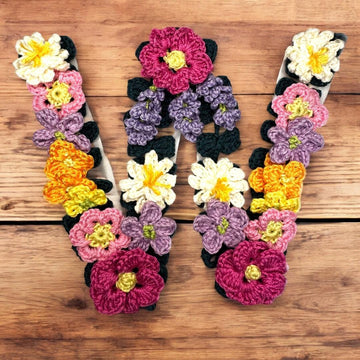 Floral letter W crochet applique pattern