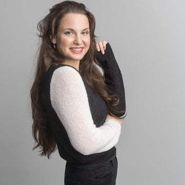 Alpaca sweater in 2 colors