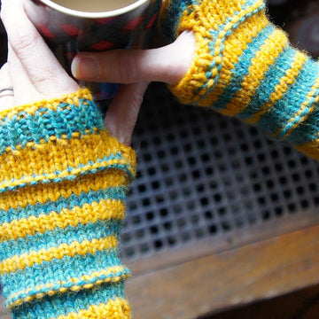 Bumble Bee Mitts
