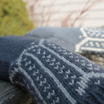 Numida Mitts