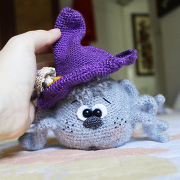 Crochet spider