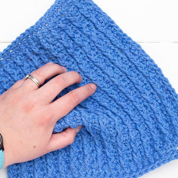 Berry Cabled Dishcloth