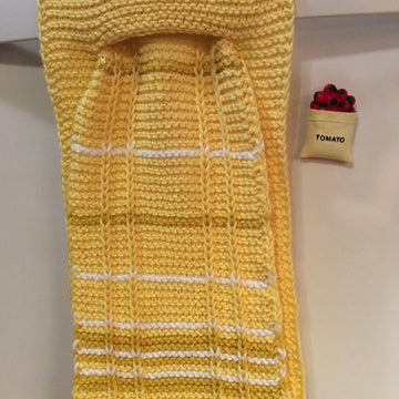 Windowpane Stay Put Towel