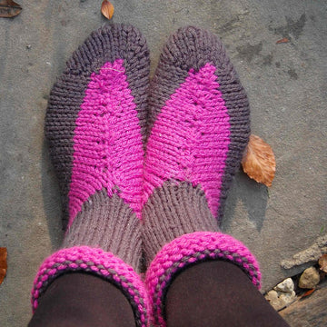 Follow your feet slippers
