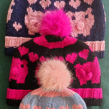 Pig bobble hat - Curly Tail!