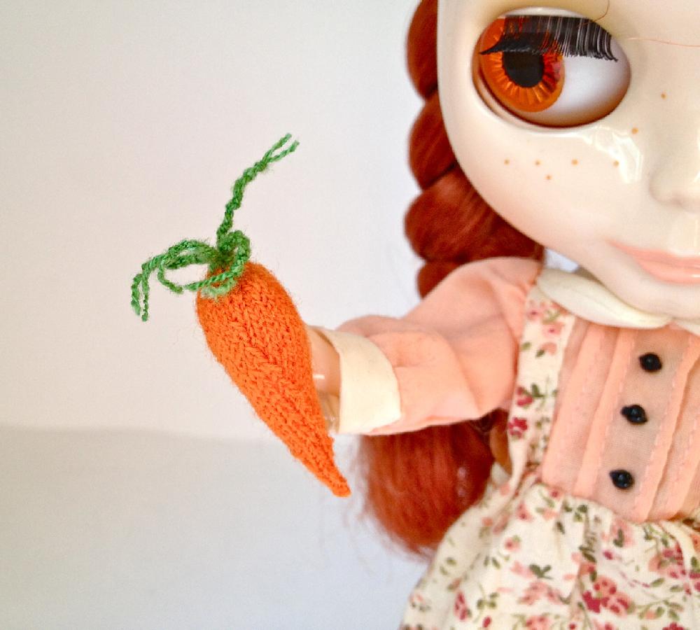 Tiny Carrot
