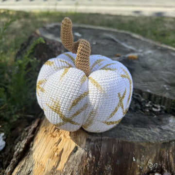 Crochet Pumpkin with glitter