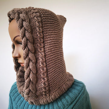 Hooded cowl Charlie with cables