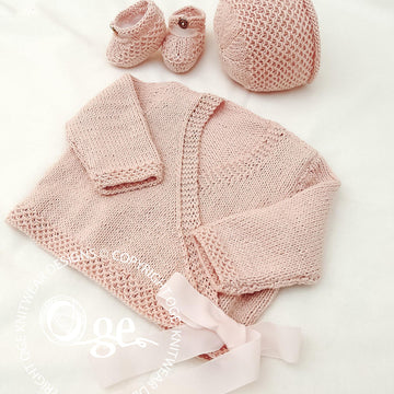 Ballerina Top with matching bonnet and shoes P028