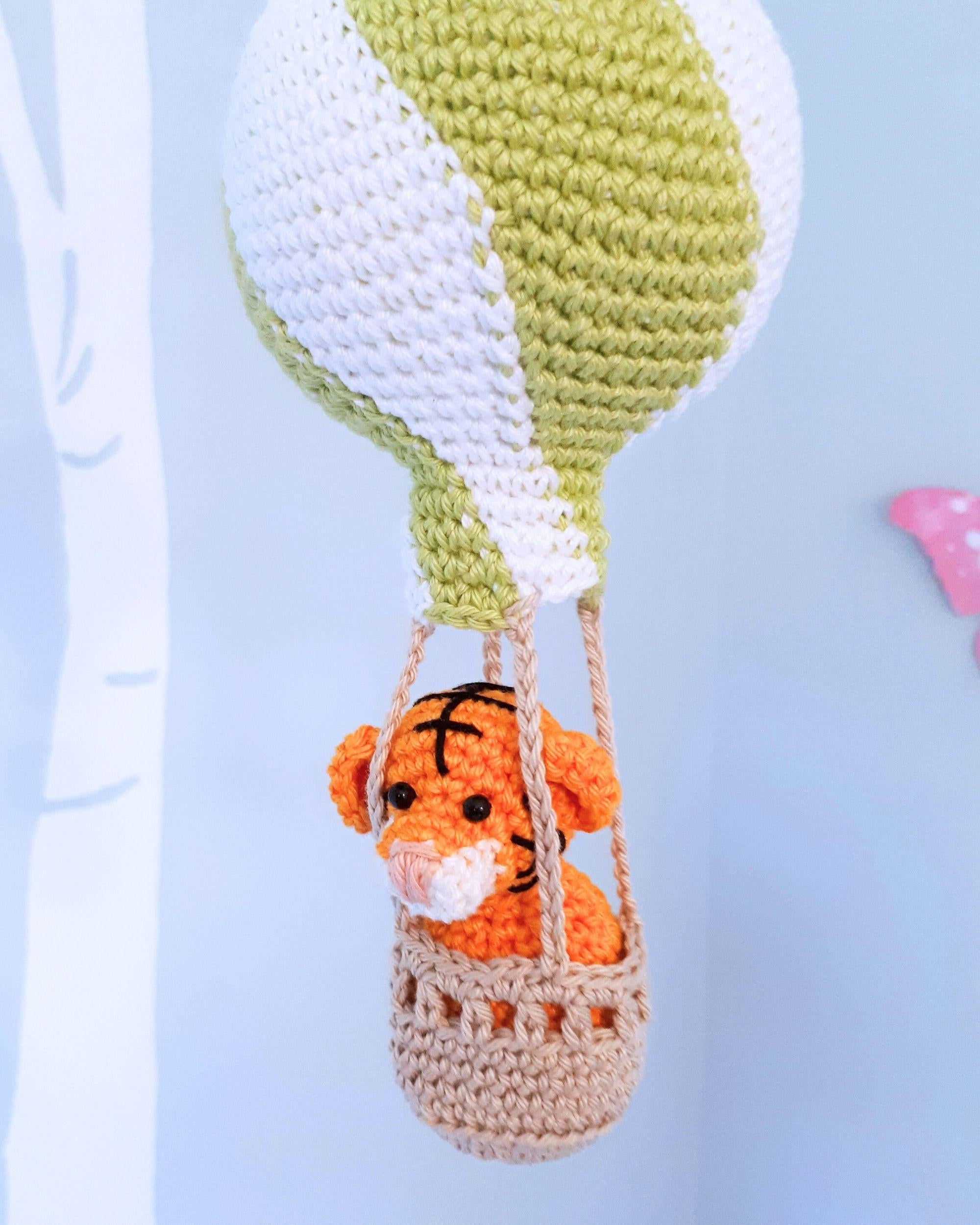 Hot air balloon baby mobile