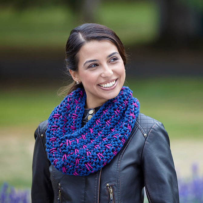 746 Harbin Cowl - Knitting Pattern for Men and Women in Valley Yarns Valley Superwash Super Bulky and Valley Superwash Bulky