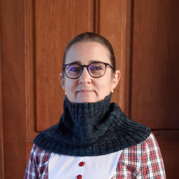 Tartanesque cowl