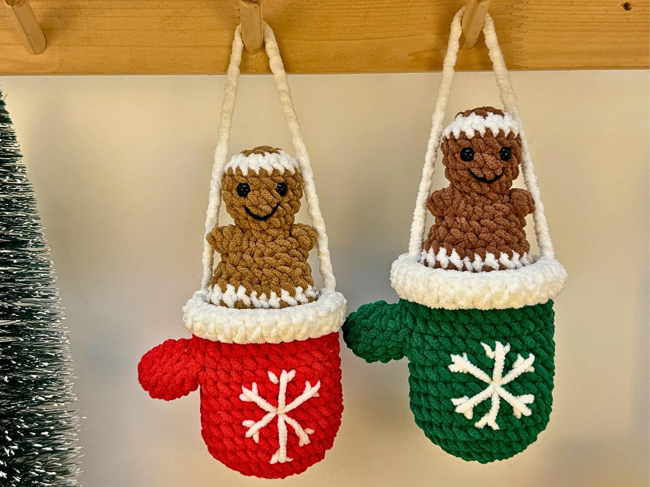 Gingerbread Crochet, Gingy Pop in a Mitten Toy
