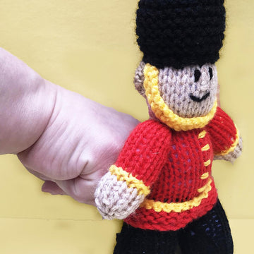 Royal Jubilee Guard Soldier Finger Puppet