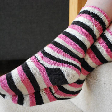 Diamond Divide Socks