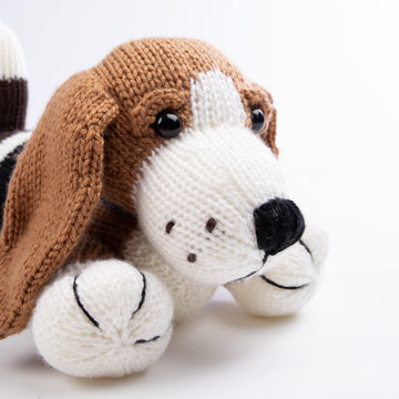 Herbie the Basset Hound in Deramores Studio DK - Downloadable PDF
