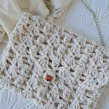 Sandy Shells Bag