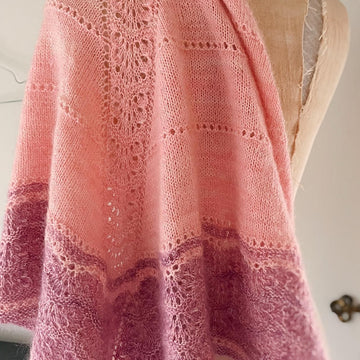 Moira Rose shawl