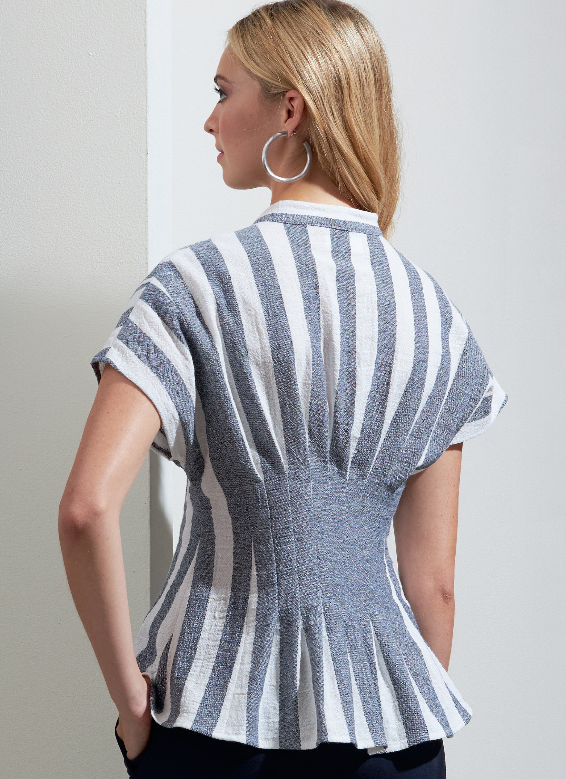 Vogue Misses' Tops V1874 - Sewing Pattern