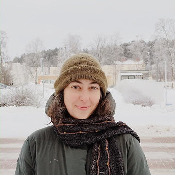 December Garland Scarf