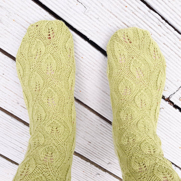 Leaf Twine Socks
