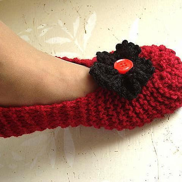 675 BASIC BEGINNER KNIT SLIPPERS AND FLOWER
