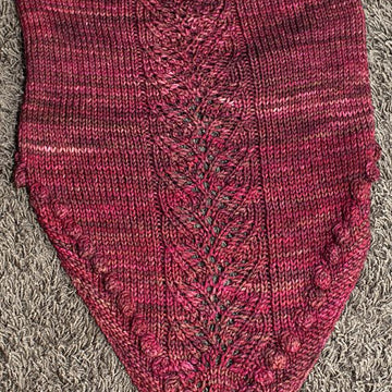 Hannah - Triangle Cowl