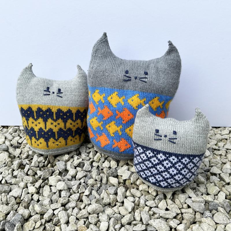 Sweater Cats