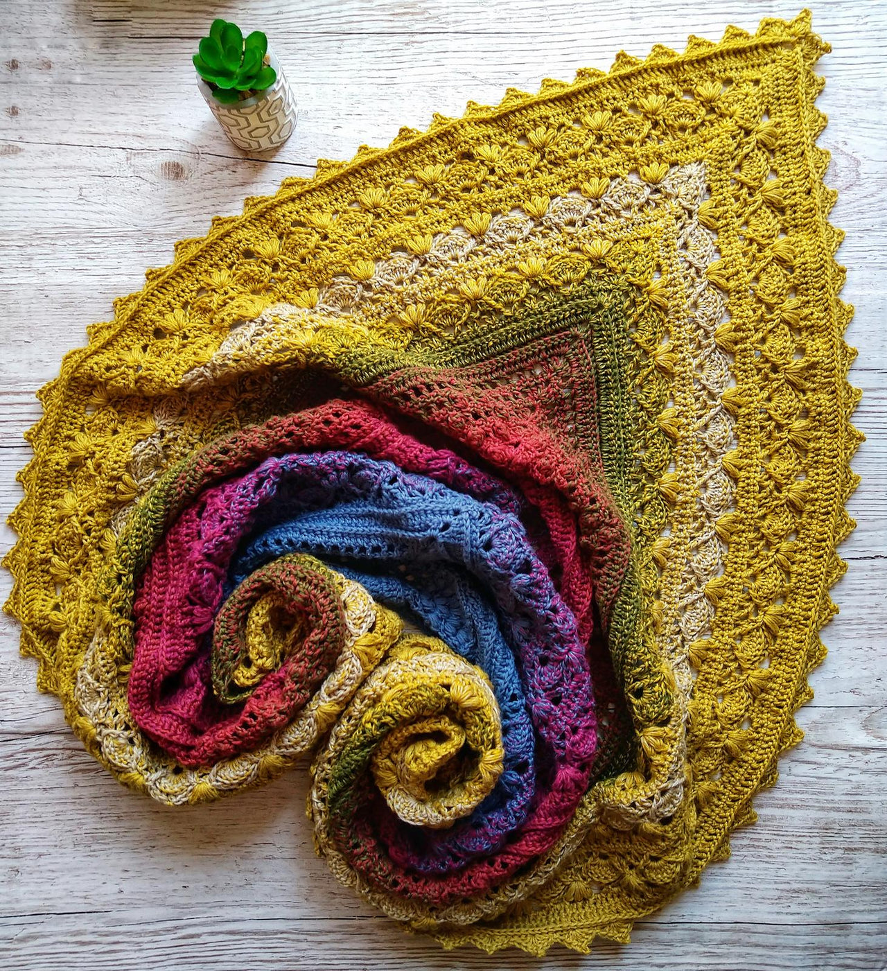 Erulissë Shawl