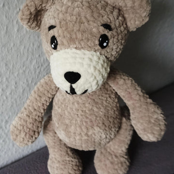 Crochet Pattern for Teddy Tom!