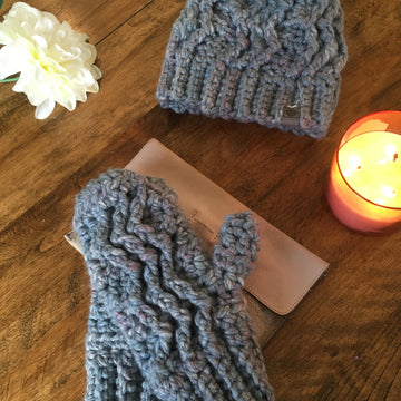 Sparks Fly hat and mitts set