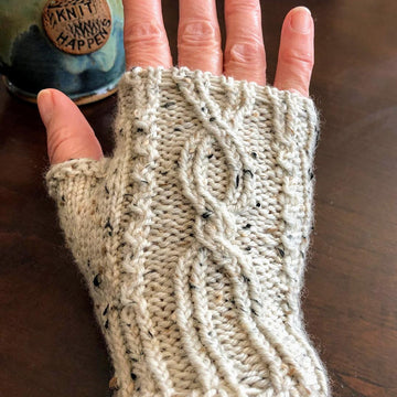 Nicely Twisted Mitts