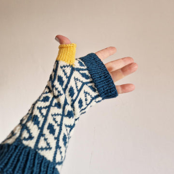 Buds in May Mitts