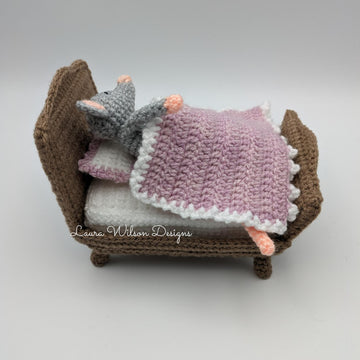 Mouse in bed