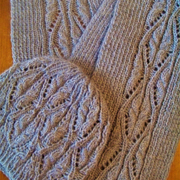 Lace and Cable Scarf