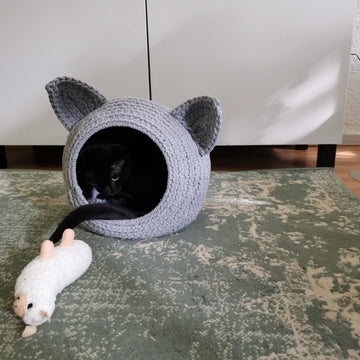 Cat cave