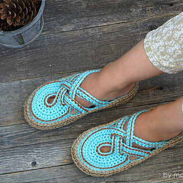 Women Cross Strap Clogs