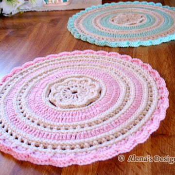Graceful Flower Placemat