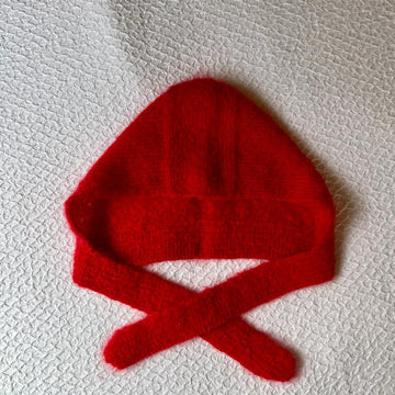 Fuzzy Bonnet