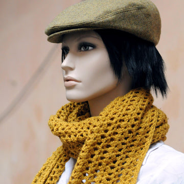 Victory crochet scarf with fringe