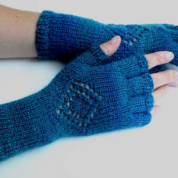 Medallion Gloves