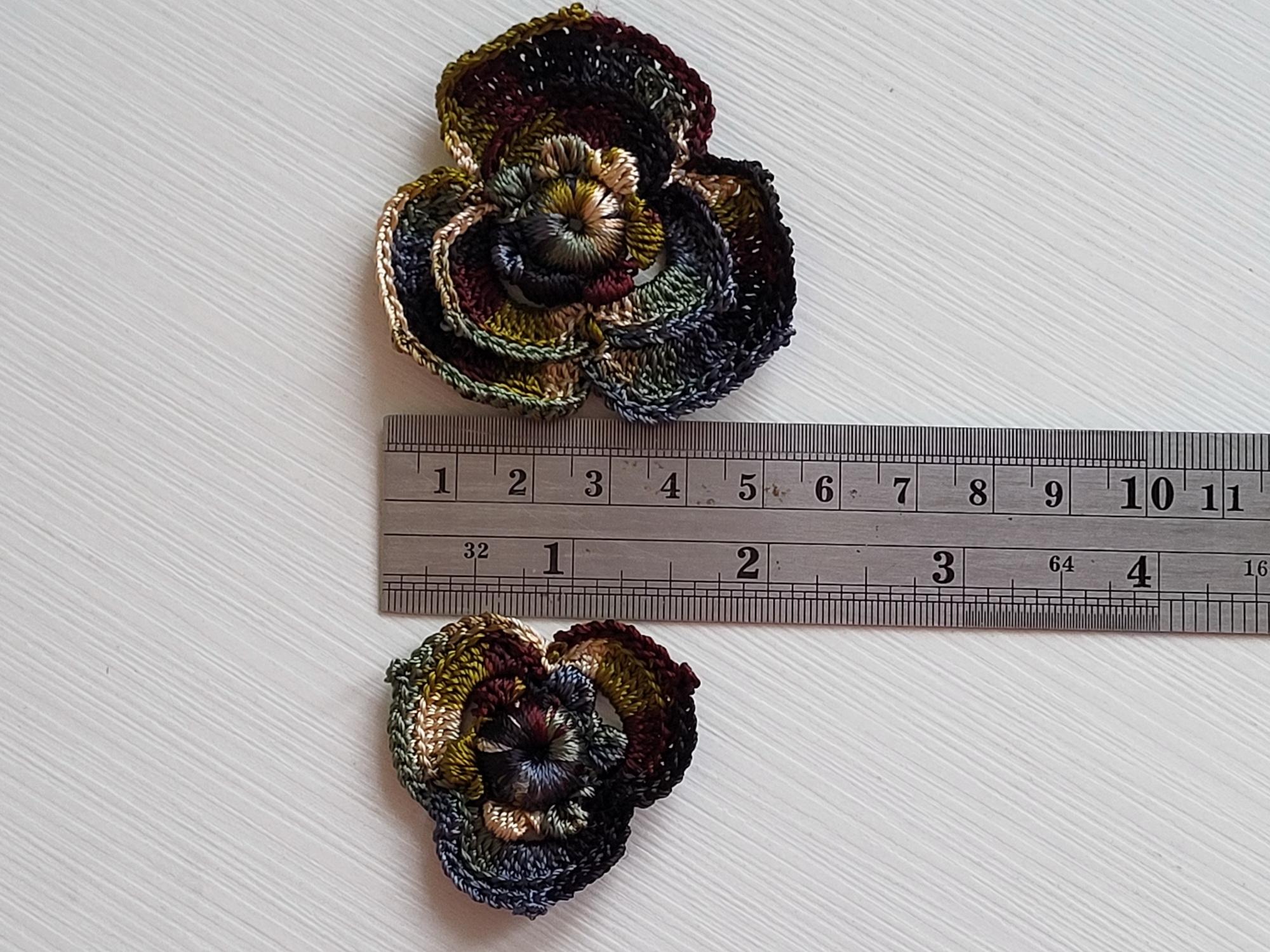 Colorful rose flower pattern