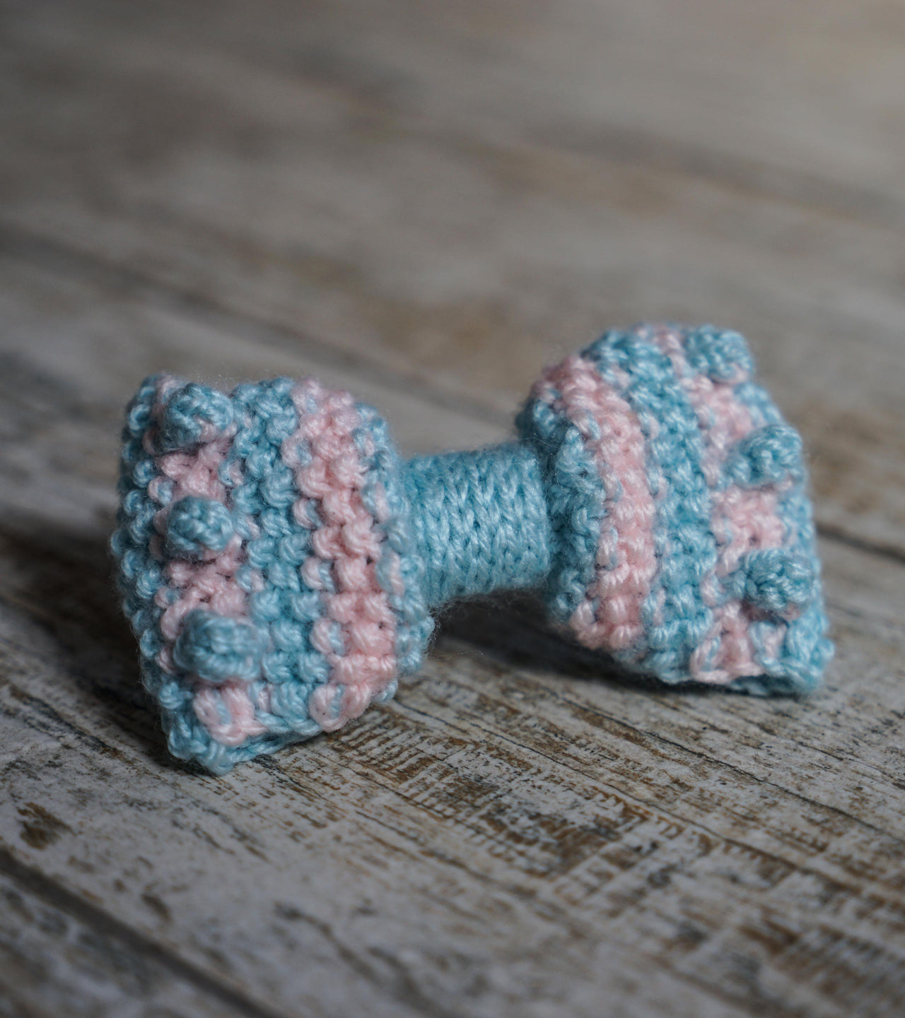 Bobble Bow in Paintbox Yarns Simply DK