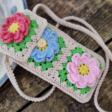 Granny square mobile phone bag crochet pattern T15
