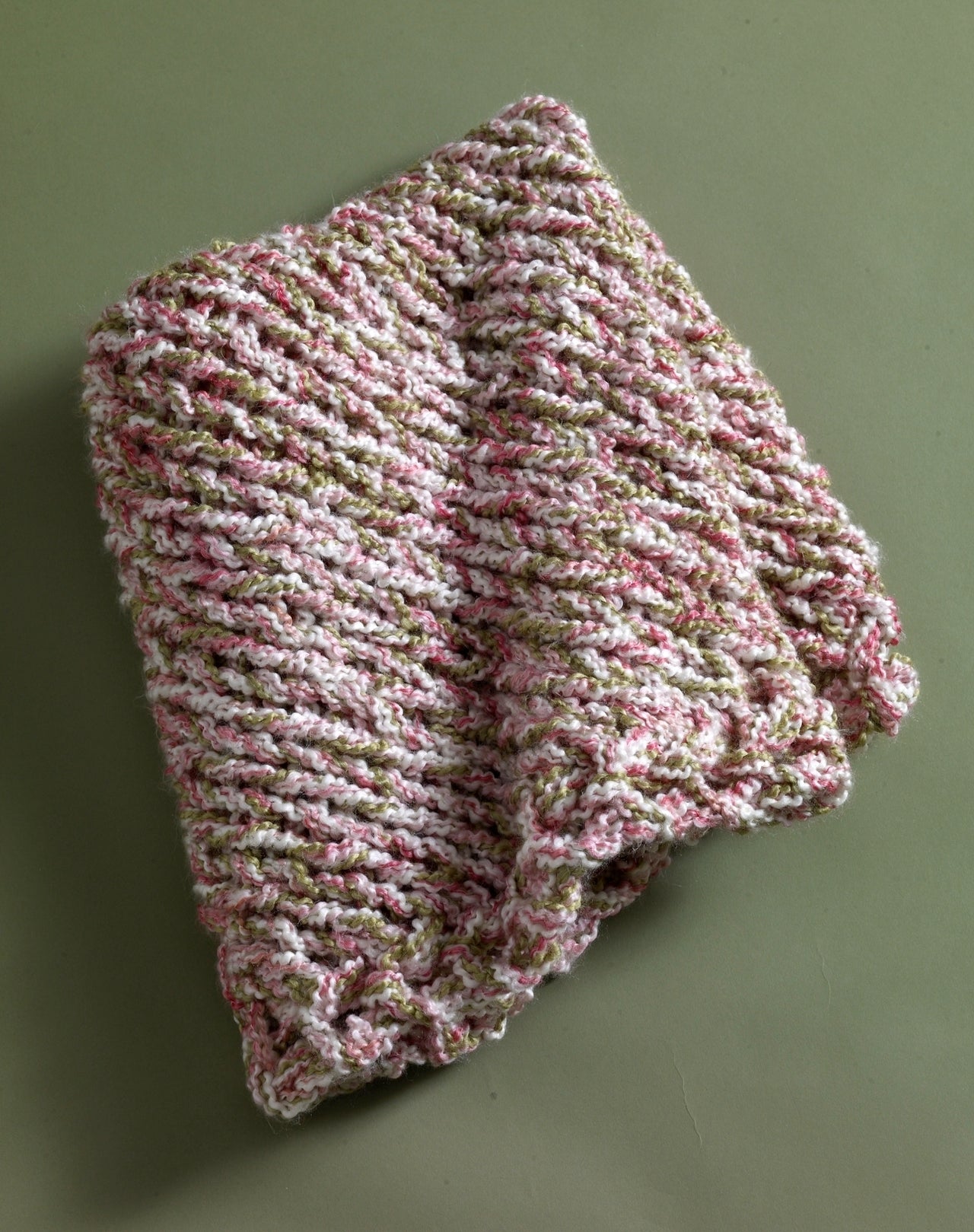 Wee Warmth Baby Blanket in Lion Brand Homespun - 80978AD
