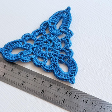 Triangle motif