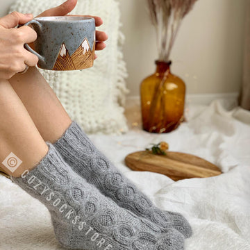 Cable fuzzy socks