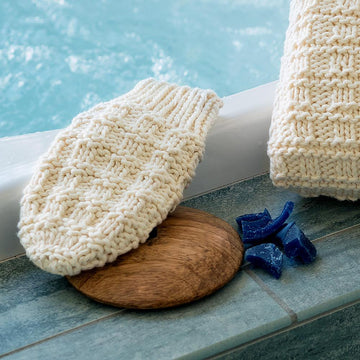 Malvern Spa Pillow & Mitt Knitting Pattern
